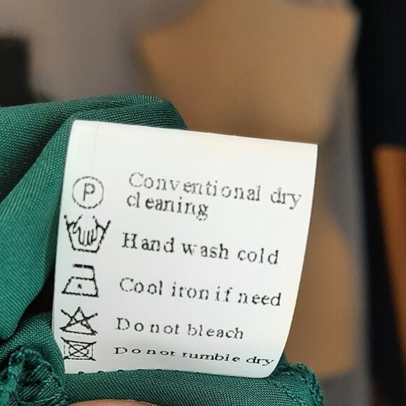 NWOT!!  Alva Q Tie Front Cutout Maxi - Picture 13 of 13